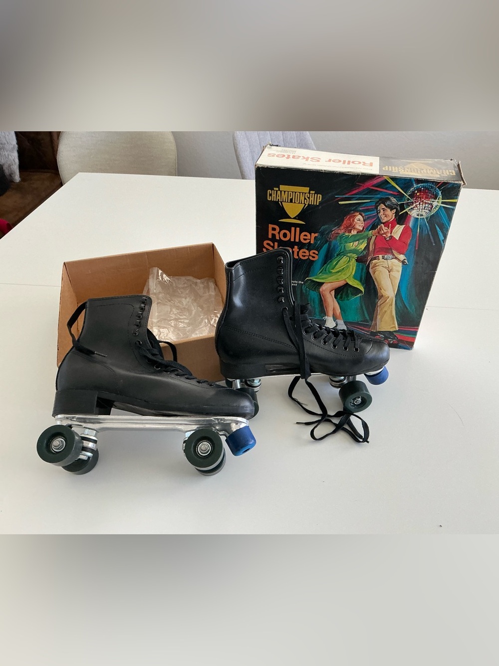 Vintage 1979 Men’s Championship Roller Skates – Size 10